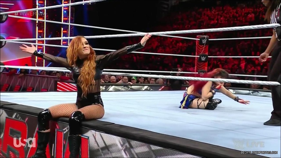 WWE_Monday_Night_Raw_2023_01_02_720p_HDTV_x264-NWCHD_mp4_005003603.jpg