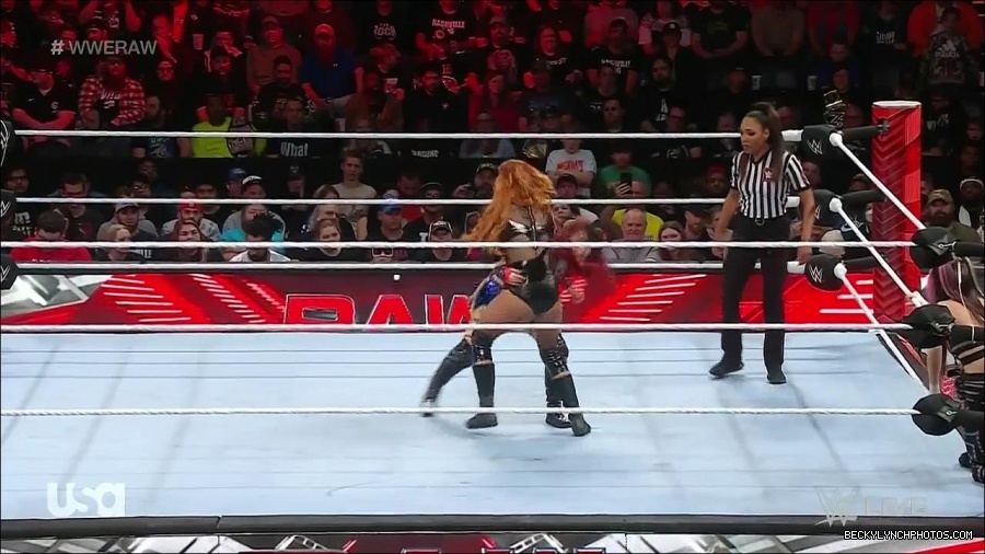 WWE_Monday_Night_Raw_2023_01_02_720p_HDTV_x264-NWCHD_mp4_005012679.jpg