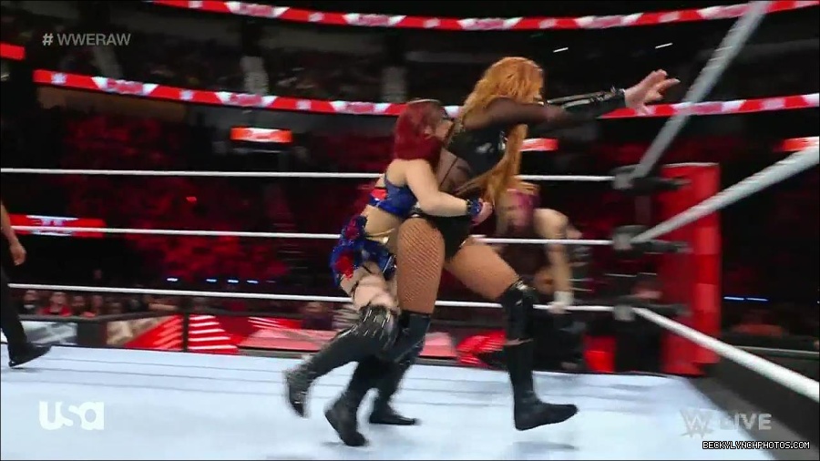 WWE_Monday_Night_Raw_2023_01_02_720p_HDTV_x264-NWCHD_mp4_005014281.jpg