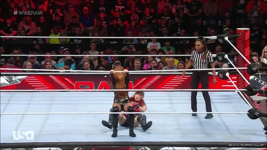 WWE_Monday_Night_Raw_2023_01_02_720p_HDTV_x264-NWCHD_mp4_005015482.jpg