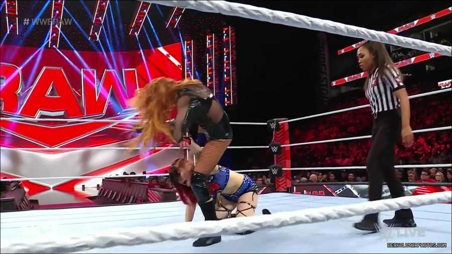 WWE_Monday_Night_Raw_2023_01_02_720p_HDTV_x264-NWCHD_mp4_005030297.jpg