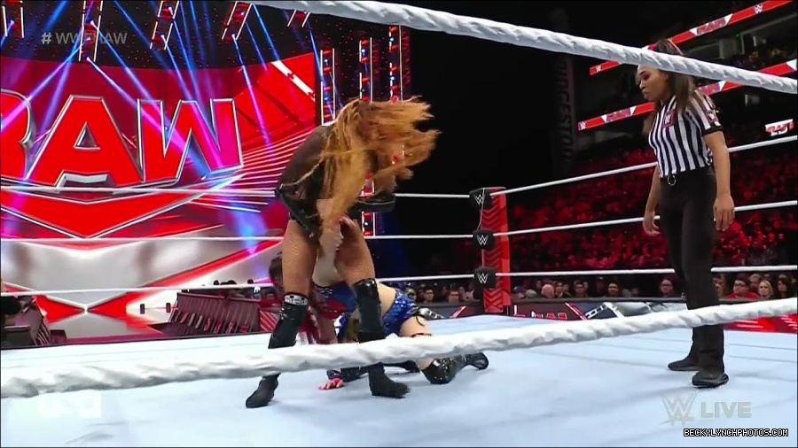 WWE_Monday_Night_Raw_2023_01_02_720p_HDTV_x264-NWCHD_mp4_005030697.jpg