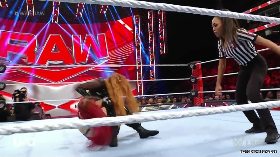 WWE_Monday_Night_Raw_2023_01_02_720p_HDTV_x264-NWCHD_mp4_005032299.jpg