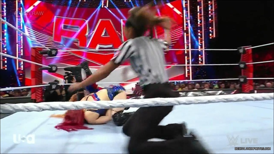 WWE_Monday_Night_Raw_2023_01_02_720p_HDTV_x264-NWCHD_mp4_005033100.jpg