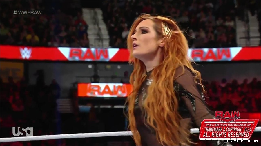 WWE_Monday_Night_Raw_2023_01_02_720p_HDTV_x264-NWCHD_mp4_005061528.jpg