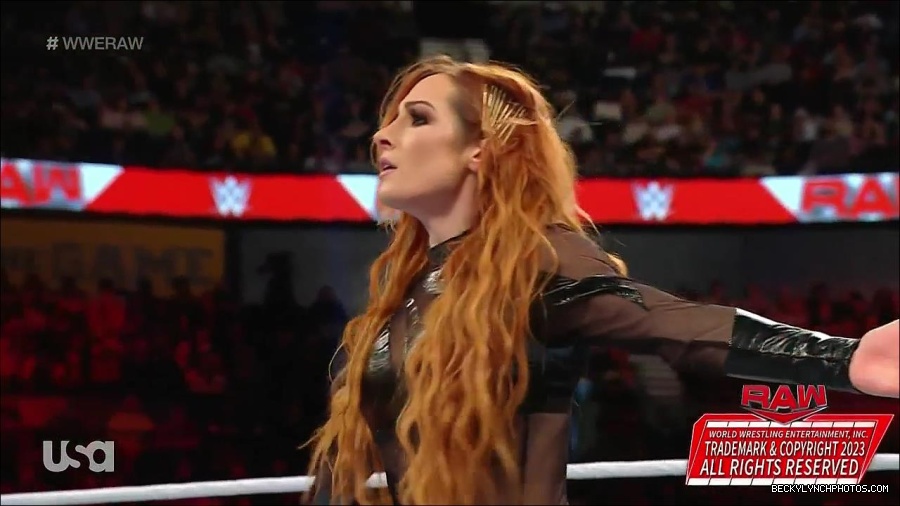 WWE_Monday_Night_Raw_2023_01_02_720p_HDTV_x264-NWCHD_mp4_005061928.jpg