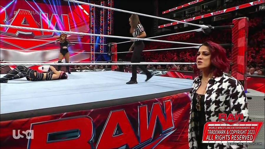 WWE_Monday_Night_Raw_2023_01_02_720p_HDTV_x264-NWCHD_mp4_005066733.jpg