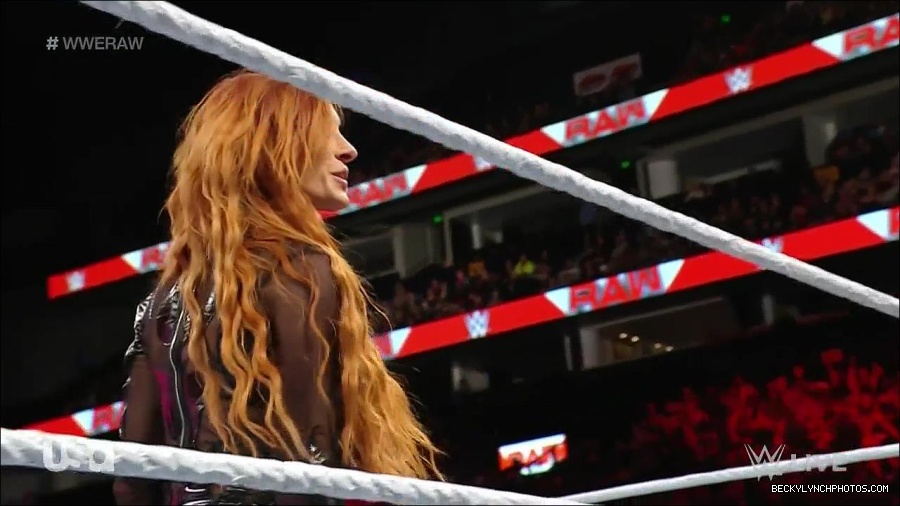WWE_Monday_Night_Raw_2023_01_02_720p_HDTV_x264-NWCHD_mp4_005079146.jpg