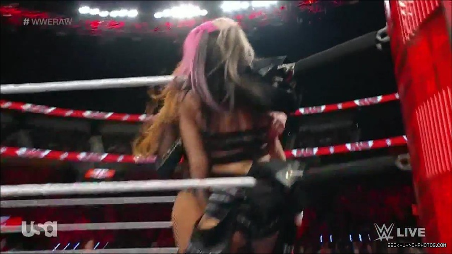 WWE_Monday_Night_Raw_2023_01_02_720p_HDTV_x264-NWCHD_mp4_005082349.jpg