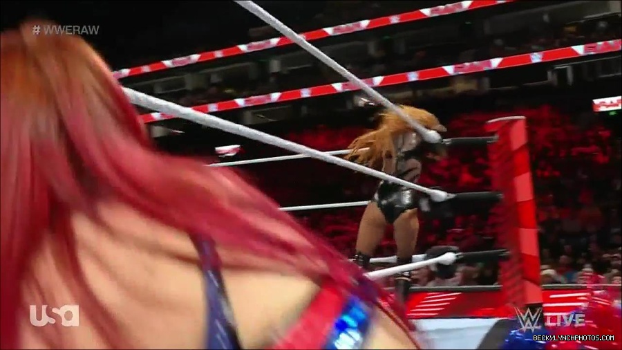WWE_Monday_Night_Raw_2023_01_02_720p_HDTV_x264-NWCHD_mp4_005089156.jpg