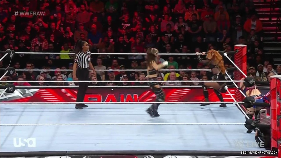 WWE_Monday_Night_Raw_2023_01_02_720p_HDTV_x264-NWCHD_mp4_005091158.jpg