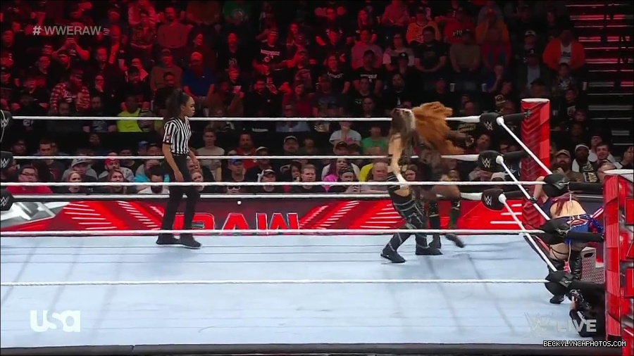 WWE_Monday_Night_Raw_2023_01_02_720p_HDTV_x264-NWCHD_mp4_005091558.jpg