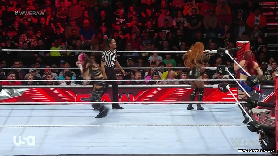 WWE_Monday_Night_Raw_2023_01_02_720p_HDTV_x264-NWCHD_mp4_005093160.jpg