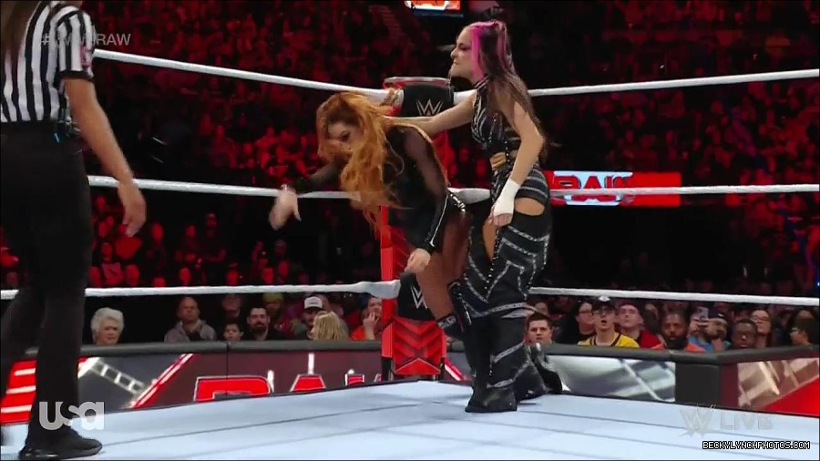 WWE_Monday_Night_Raw_2023_01_02_720p_HDTV_x264-NWCHD_mp4_005100367.jpg