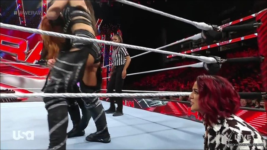 WWE_Monday_Night_Raw_2023_01_02_720p_HDTV_x264-NWCHD_mp4_005115182.jpg