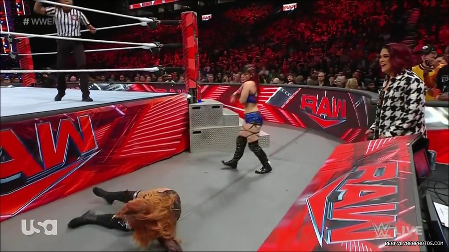 WWE_Monday_Night_Raw_2023_01_02_720p_HDTV_x264-NWCHD_mp4_005127594.jpg