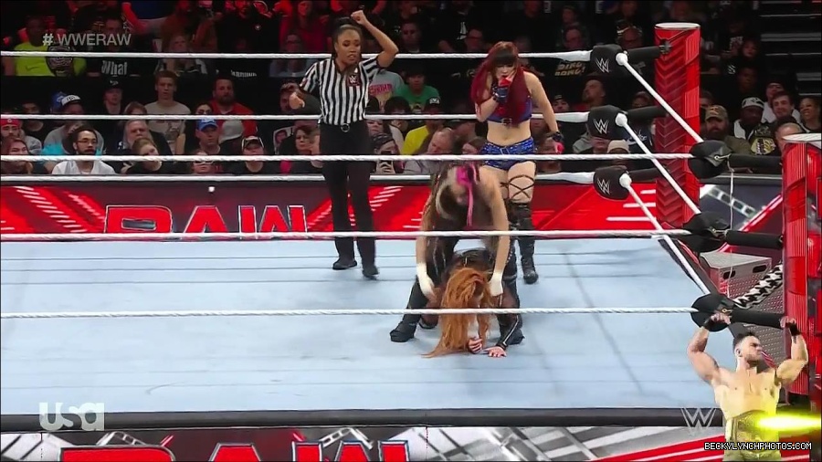 WWE_Monday_Night_Raw_2023_01_02_720p_HDTV_x264-NWCHD_mp4_005161228.jpg