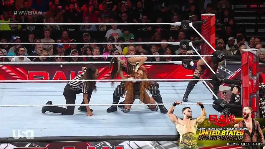 WWE_Monday_Night_Raw_2023_01_02_720p_HDTV_x264-NWCHD_mp4_005164431.jpg