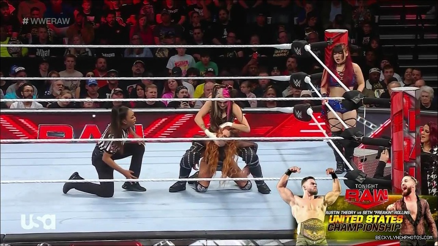 WWE_Monday_Night_Raw_2023_01_02_720p_HDTV_x264-NWCHD_mp4_005165632.jpg