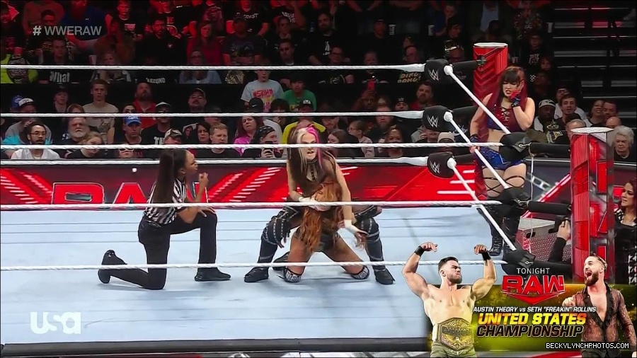 WWE_Monday_Night_Raw_2023_01_02_720p_HDTV_x264-NWCHD_mp4_005166433.jpg