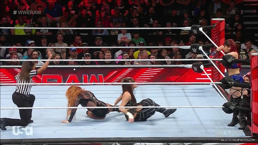 WWE_Monday_Night_Raw_2023_01_02_720p_HDTV_x264-NWCHD_mp4_005182215.jpg