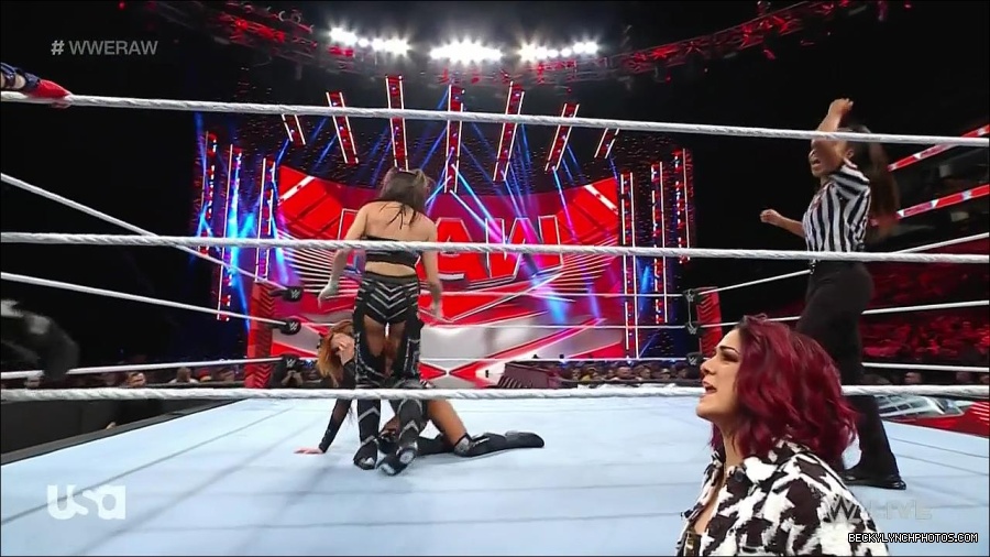 WWE_Monday_Night_Raw_2023_01_02_720p_HDTV_x264-NWCHD_mp4_005186219.jpg
