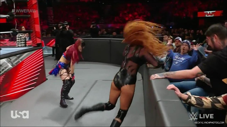 WWE_Monday_Night_Raw_2023_01_02_720p_HDTV_x264-NWCHD_mp4_005196630.jpg