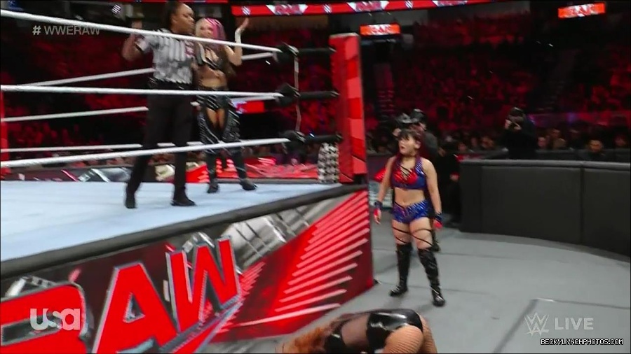 WWE_Monday_Night_Raw_2023_01_02_720p_HDTV_x264-NWCHD_mp4_005198231.jpg