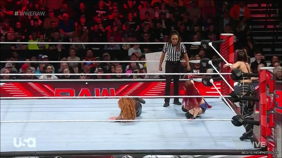 WWE_Monday_Night_Raw_2023_01_02_720p_HDTV_x264-NWCHD_mp4_005226660.jpg