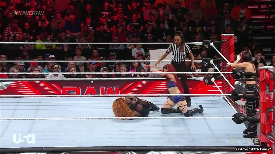 WWE_Monday_Night_Raw_2023_01_02_720p_HDTV_x264-NWCHD_mp4_005227460.jpg