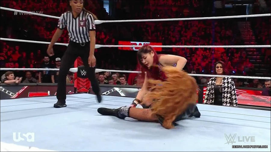 WWE_Monday_Night_Raw_2023_01_02_720p_HDTV_x264-NWCHD_mp4_005228261.jpg