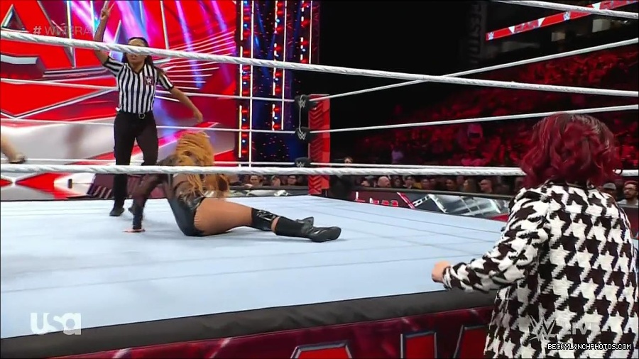 WWE_Monday_Night_Raw_2023_01_02_720p_HDTV_x264-NWCHD_mp4_005232666.jpg