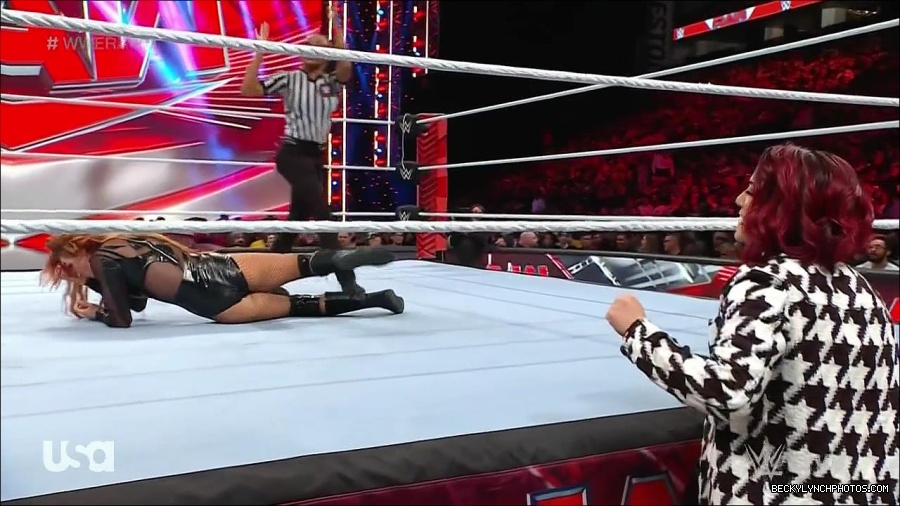 WWE_Monday_Night_Raw_2023_01_02_720p_HDTV_x264-NWCHD_mp4_005233466.jpg