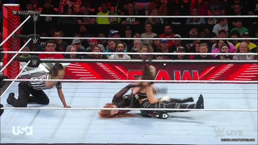 WWE_Monday_Night_Raw_2023_01_02_720p_HDTV_x264-NWCHD_mp4_005241474.jpg