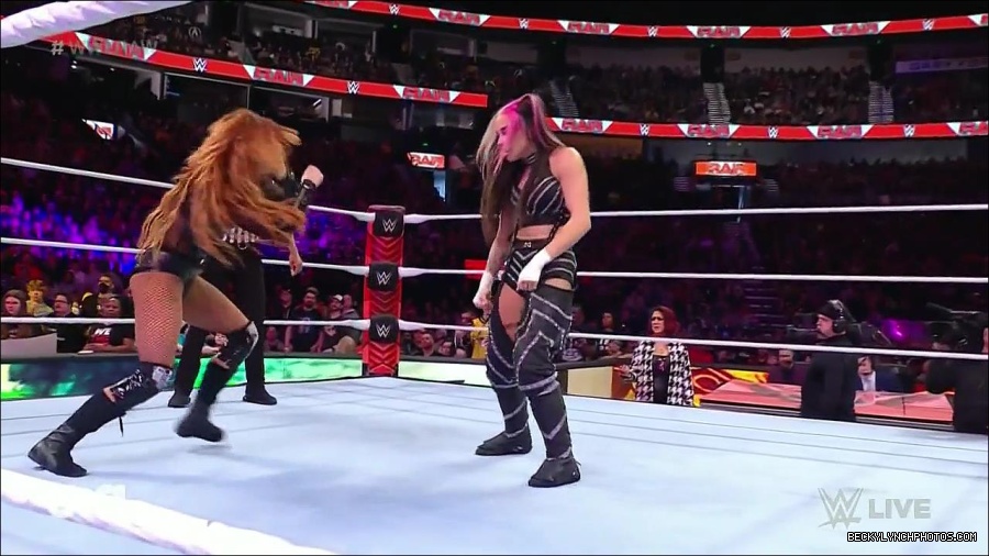 WWE_Monday_Night_Raw_2023_01_02_720p_HDTV_x264-NWCHD_mp4_005253086.jpg