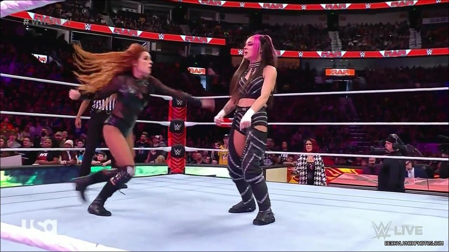 WWE_Monday_Night_Raw_2023_01_02_720p_HDTV_x264-NWCHD_mp4_005253486.jpg