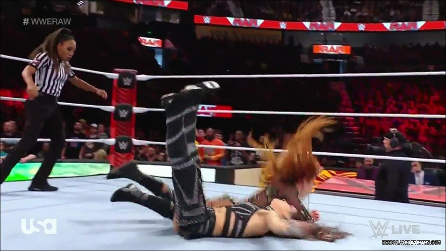 WWE_Monday_Night_Raw_2023_01_02_720p_HDTV_x264-NWCHD_mp4_005254287.jpg