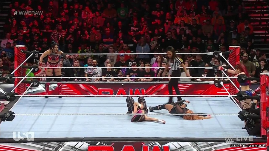 WWE_Monday_Night_Raw_2023_01_02_720p_HDTV_x264-NWCHD_mp4_005257891.jpg