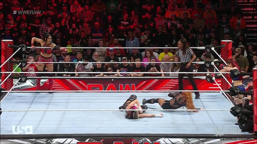 WWE_Monday_Night_Raw_2023_01_02_720p_HDTV_x264-NWCHD_mp4_005261094.jpg
