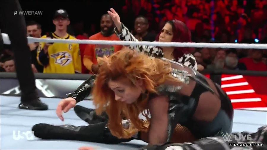 WWE_Monday_Night_Raw_2023_01_02_720p_HDTV_x264-NWCHD_mp4_005263096.jpg