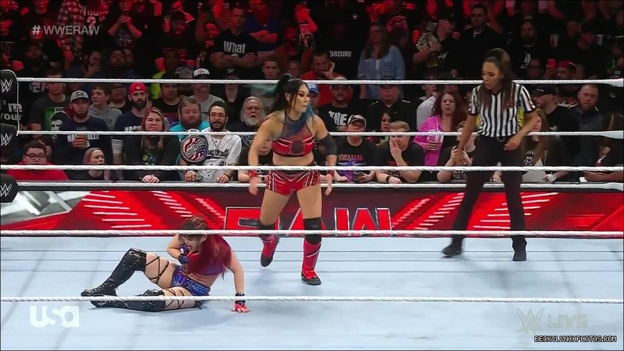 WWE_Monday_Night_Raw_2023_01_02_720p_HDTV_x264-NWCHD_mp4_005279913.jpg