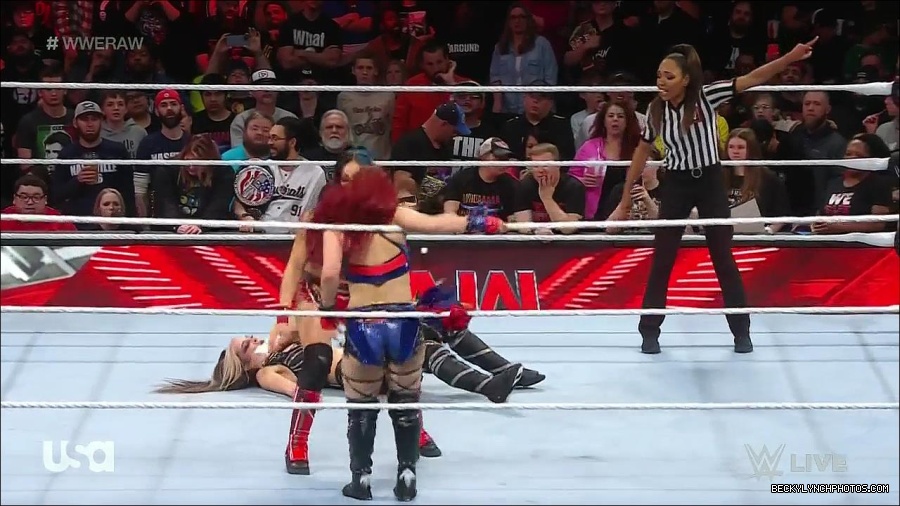 WWE_Monday_Night_Raw_2023_01_02_720p_HDTV_x264-NWCHD_mp4_005284718.jpg