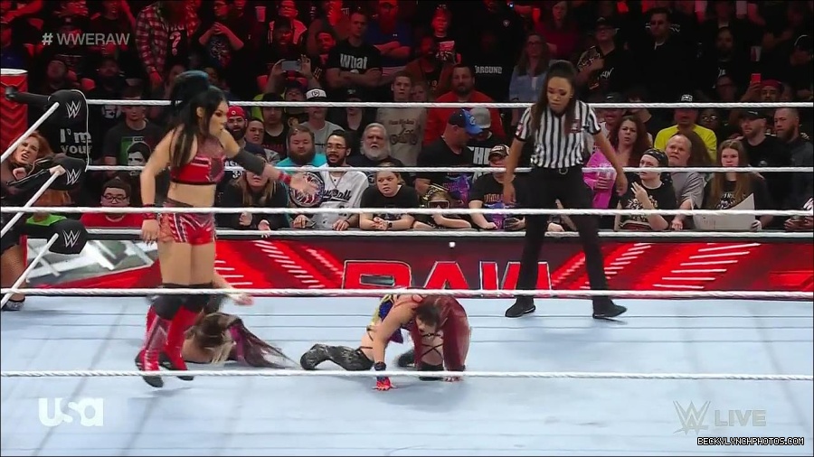 WWE_Monday_Night_Raw_2023_01_02_720p_HDTV_x264-NWCHD_mp4_005289522.jpg