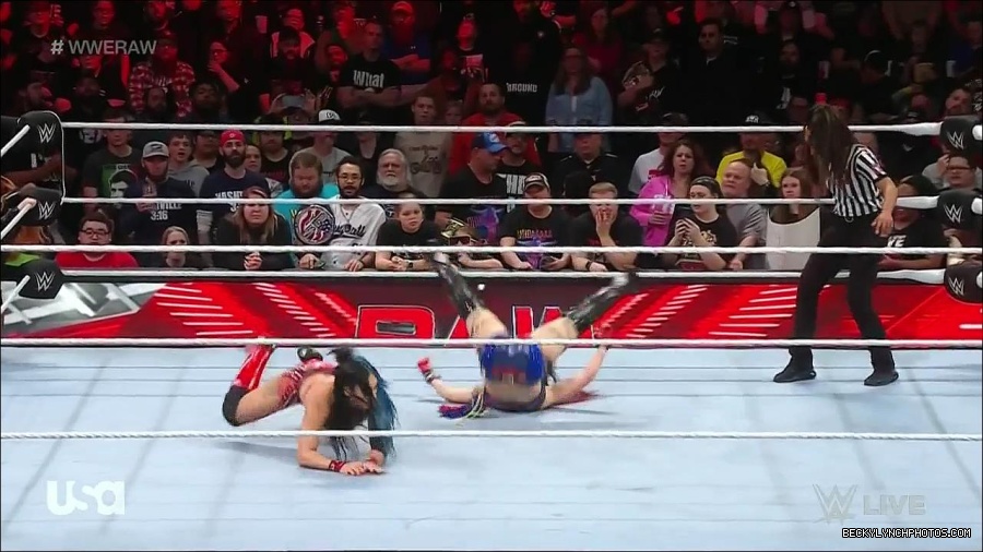WWE_Monday_Night_Raw_2023_01_02_720p_HDTV_x264-NWCHD_mp4_005292325.jpg
