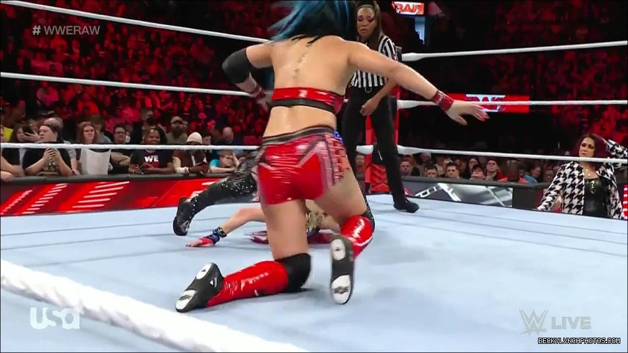 WWE_Monday_Night_Raw_2023_01_02_720p_HDTV_x264-NWCHD_mp4_005293126.jpg