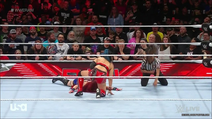WWE_Monday_Night_Raw_2023_01_02_720p_HDTV_x264-NWCHD_mp4_005296730.jpg