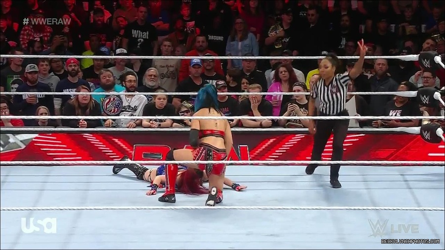 WWE_Monday_Night_Raw_2023_01_02_720p_HDTV_x264-NWCHD_mp4_005297931.jpg