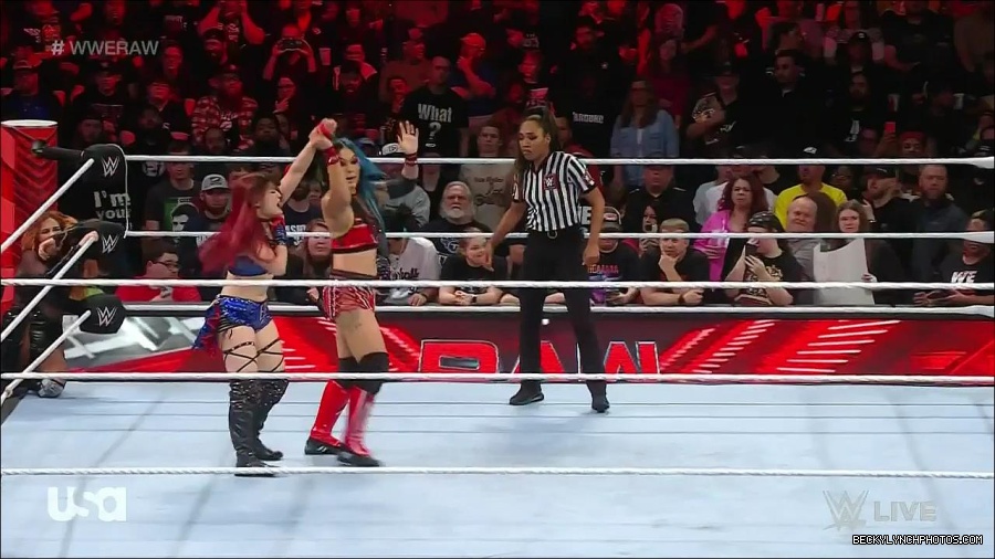 WWE_Monday_Night_Raw_2023_01_02_720p_HDTV_x264-NWCHD_mp4_005301534.jpg