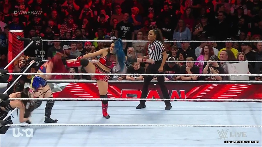 WWE_Monday_Night_Raw_2023_01_02_720p_HDTV_x264-NWCHD_mp4_005302736.jpg