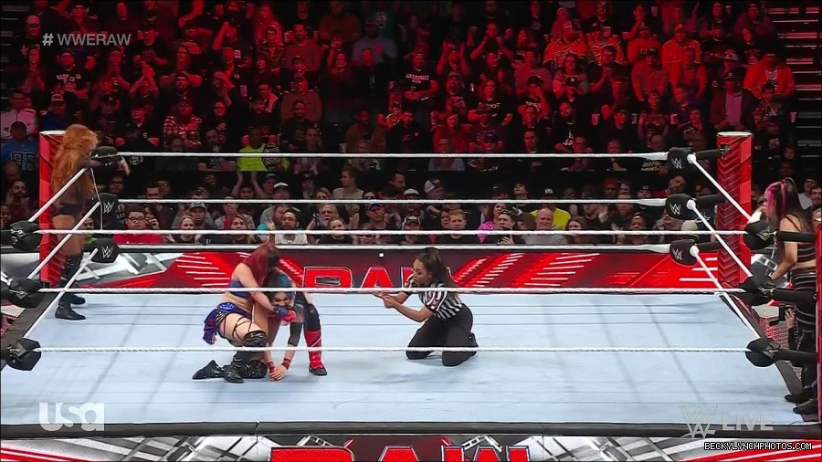 WWE_Monday_Night_Raw_2023_01_02_720p_HDTV_x264-NWCHD_mp4_005368802.jpg